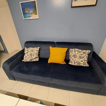 Couette-café Wifi - Parking - Superbe T3 Spacieux Et Moderne!!!! *